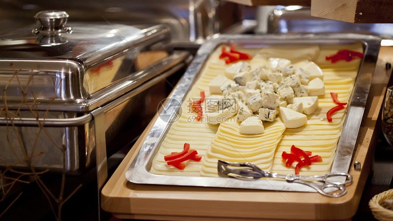 酥性饼干与韧性饼干：生产工艺的奥秘