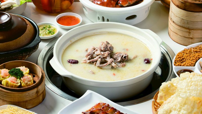 三只松鼠、良品铺子、百草味：零食巨头的产品差异解析